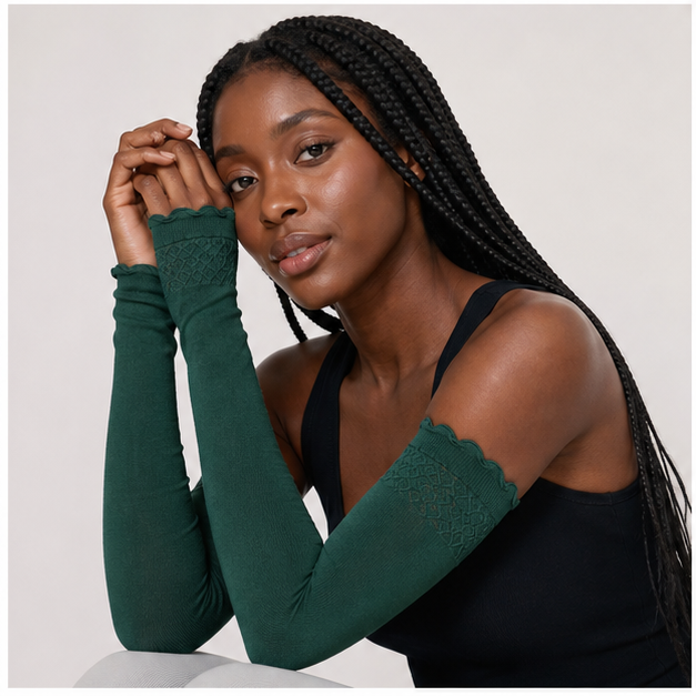 Outdoor Arm Sleeves for Women Polyester Long Arm Sleeves for Sun Protection - model view